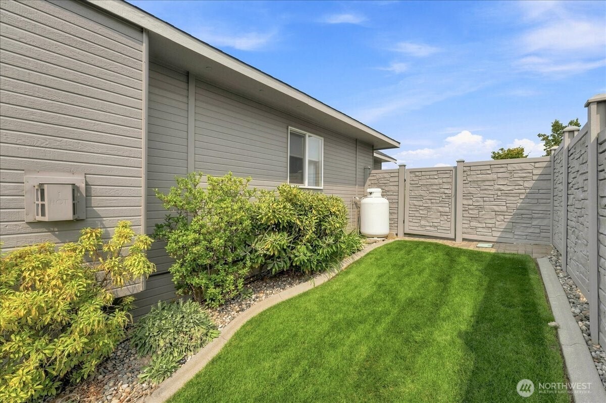 628 Briarwood Drive