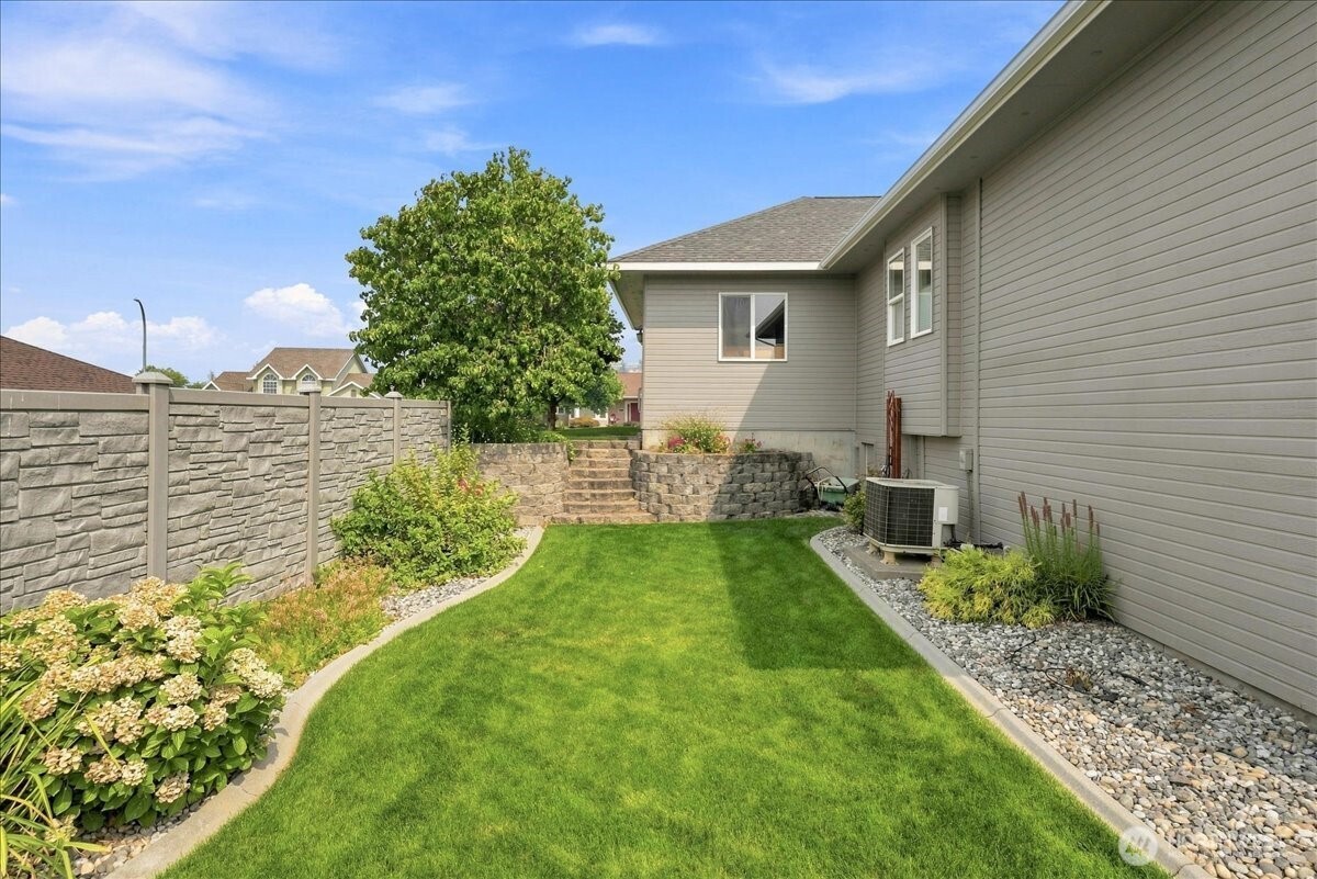 628 Briarwood Drive
