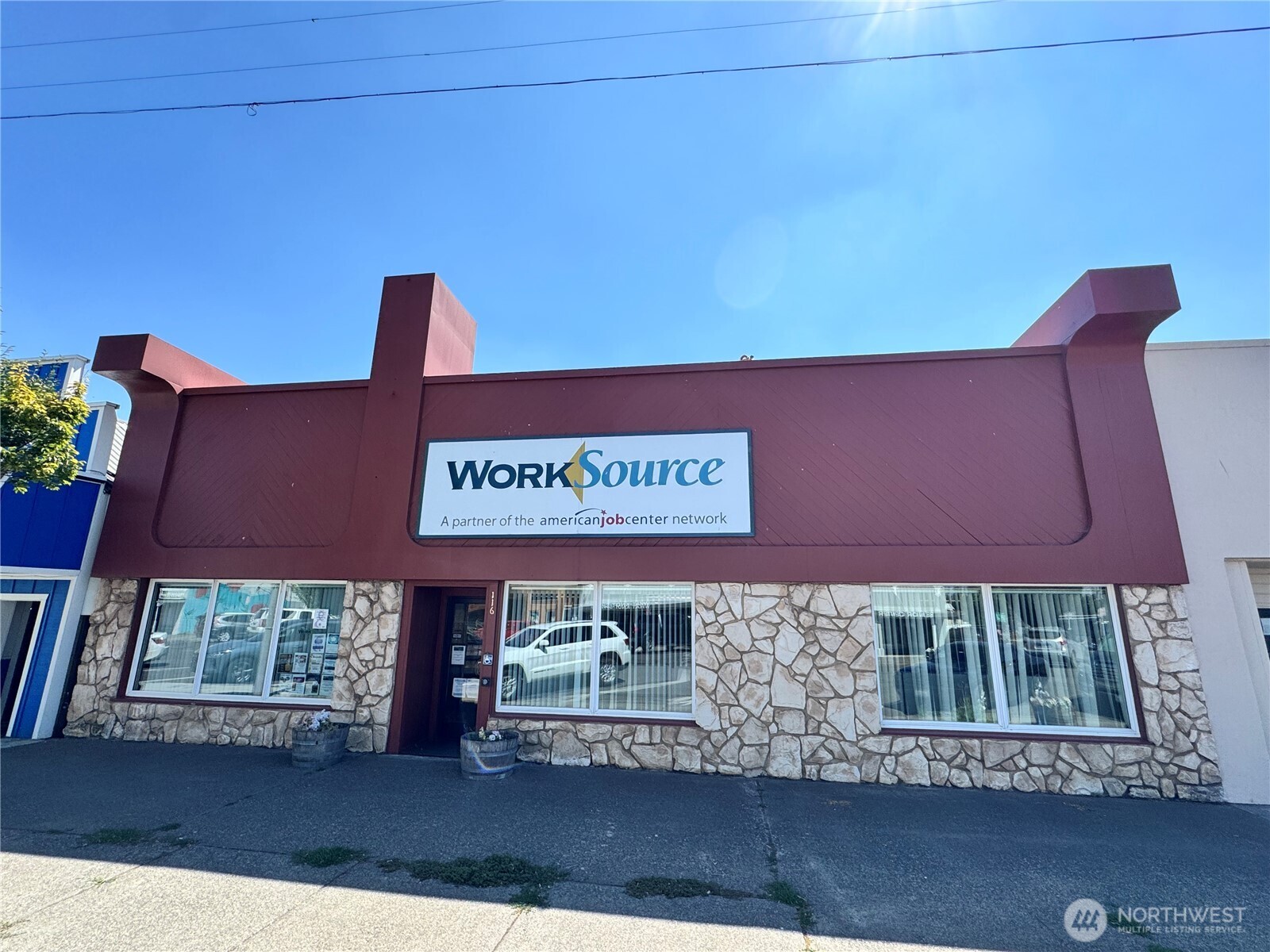 116 E Main St