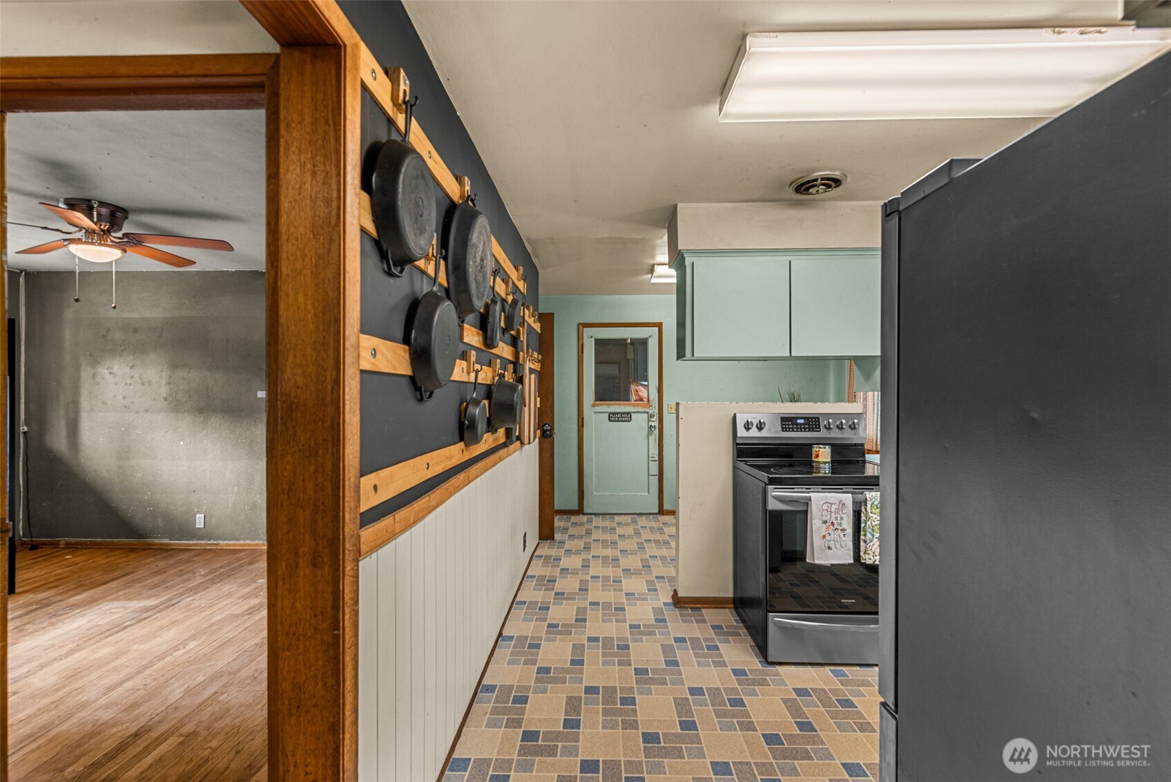 1605 N Ashland Avenue