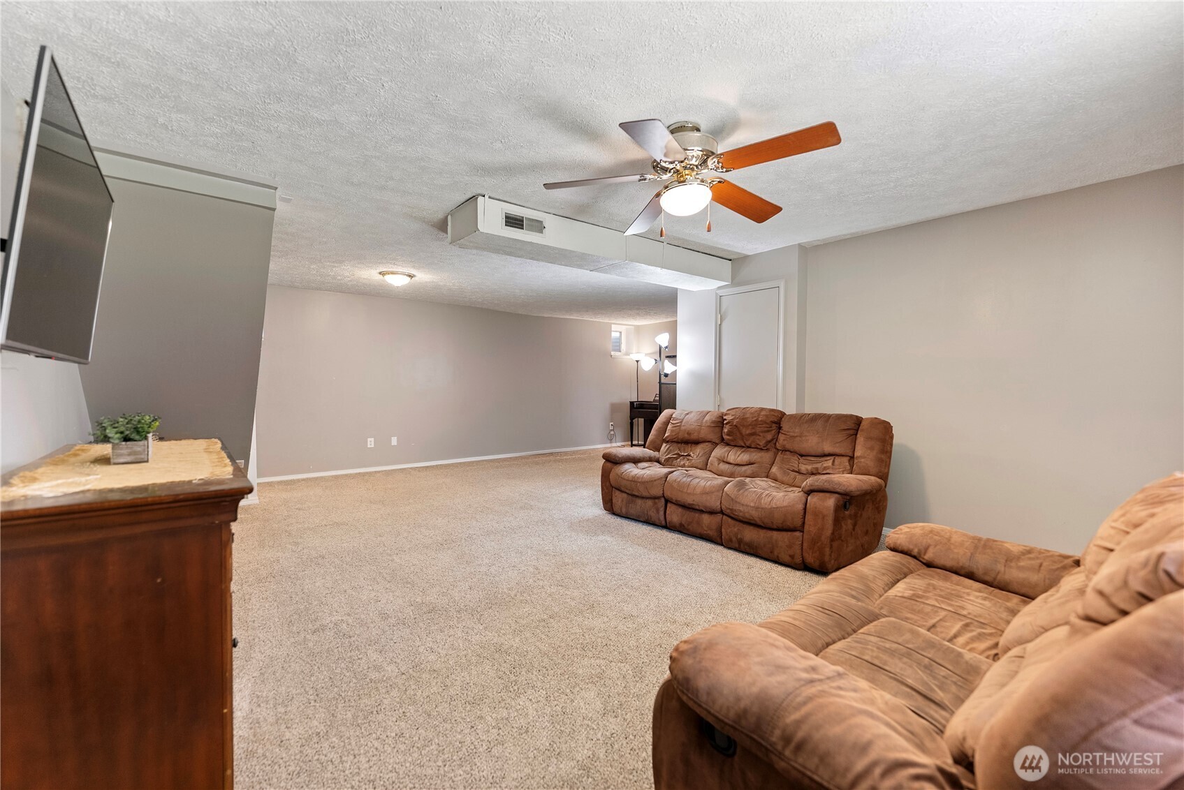 948 N 4th Ave