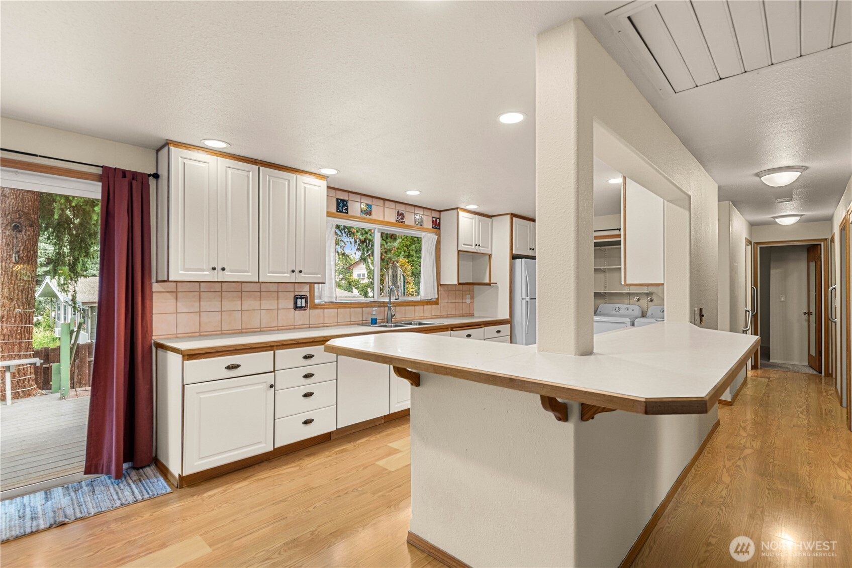 1216 4th Street