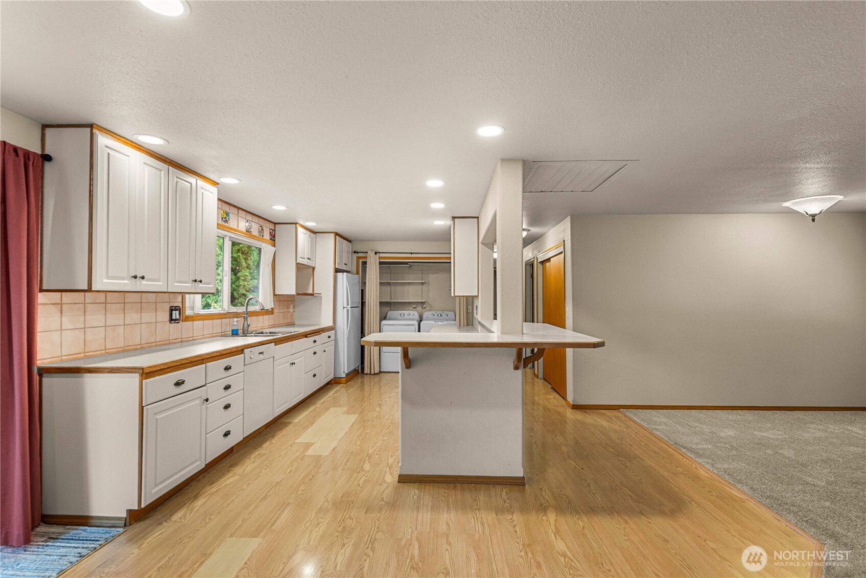 1216 4th Street