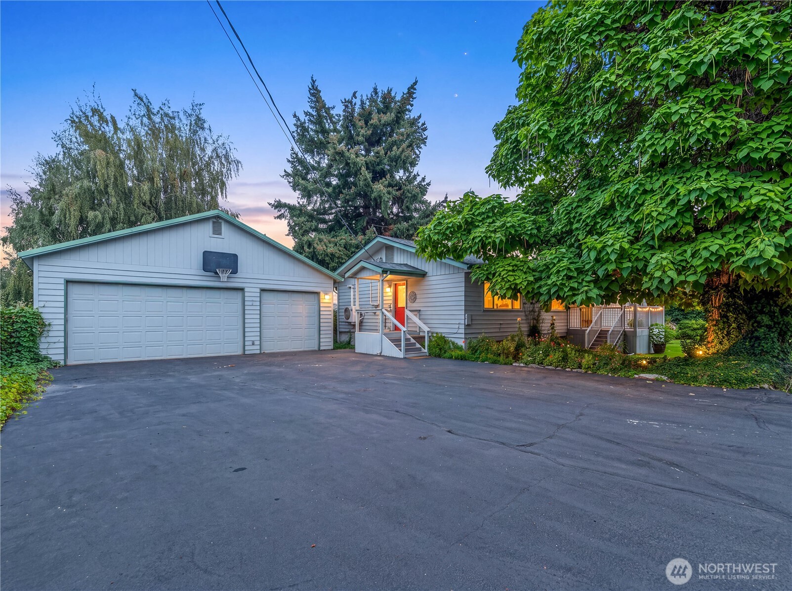 1216 4th Street