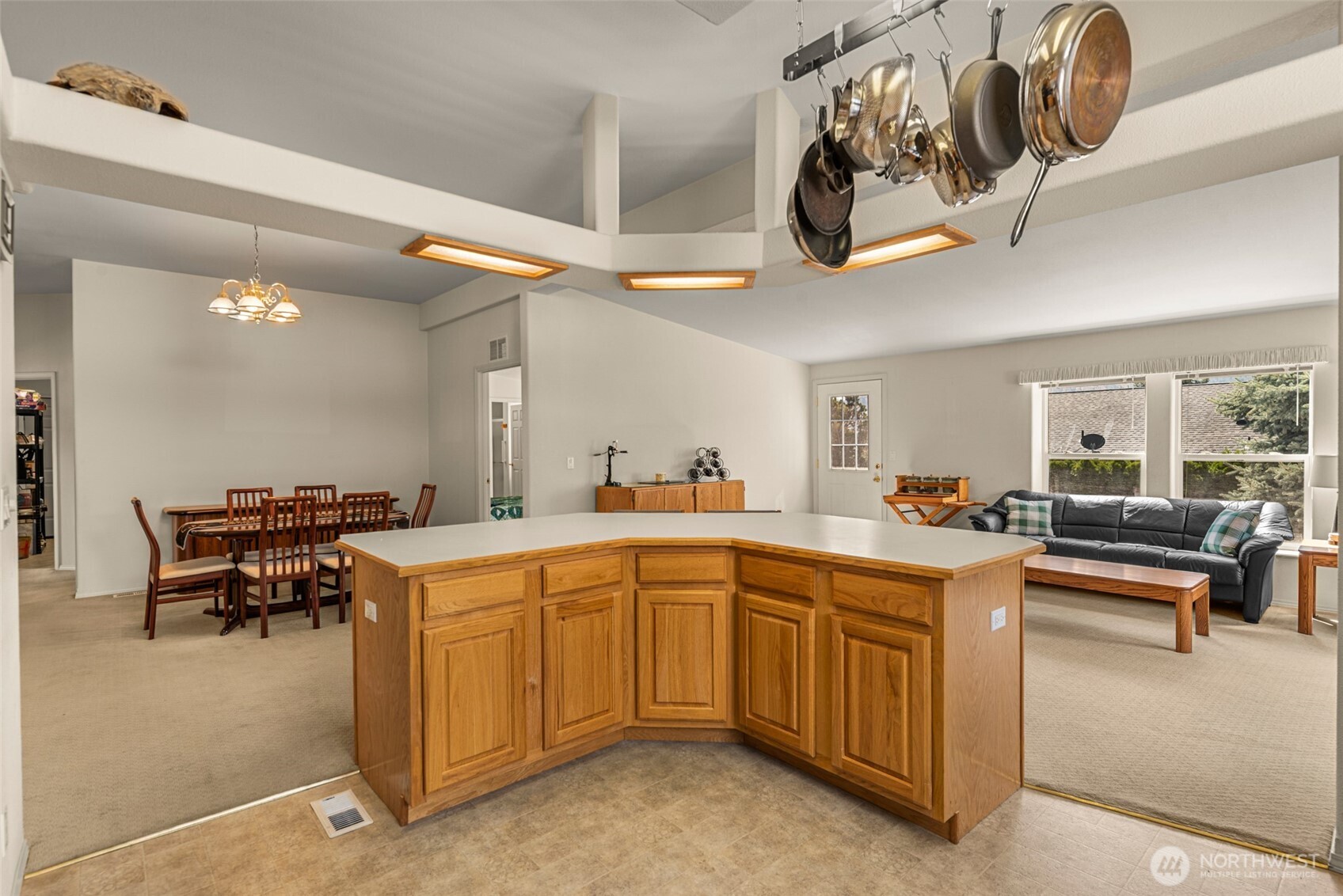 944 Sunrise Drive