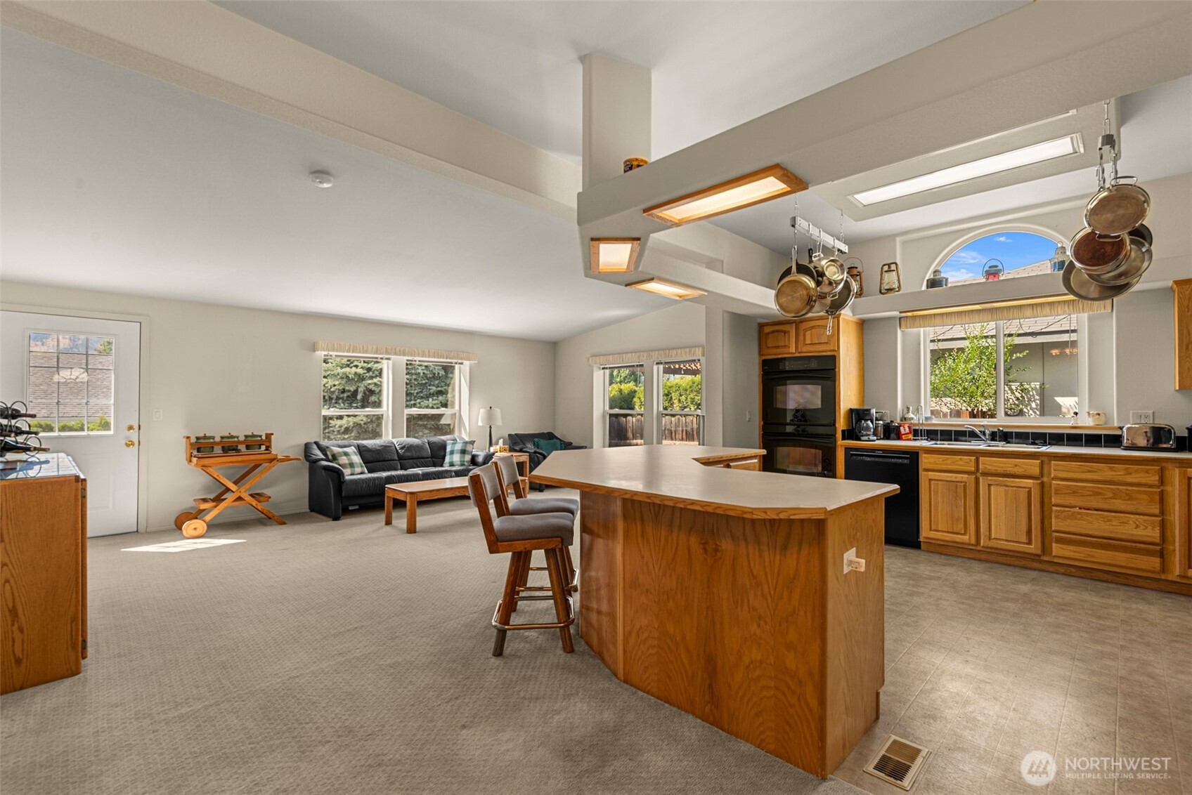 944 Sunrise Drive