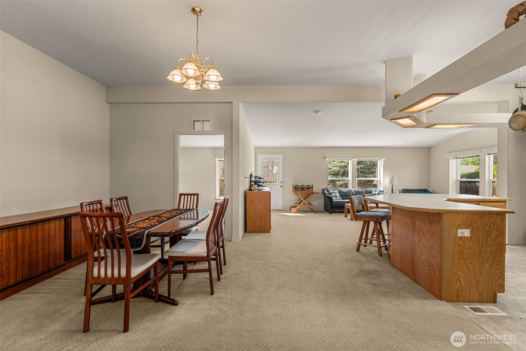 944 Sunrise Drive