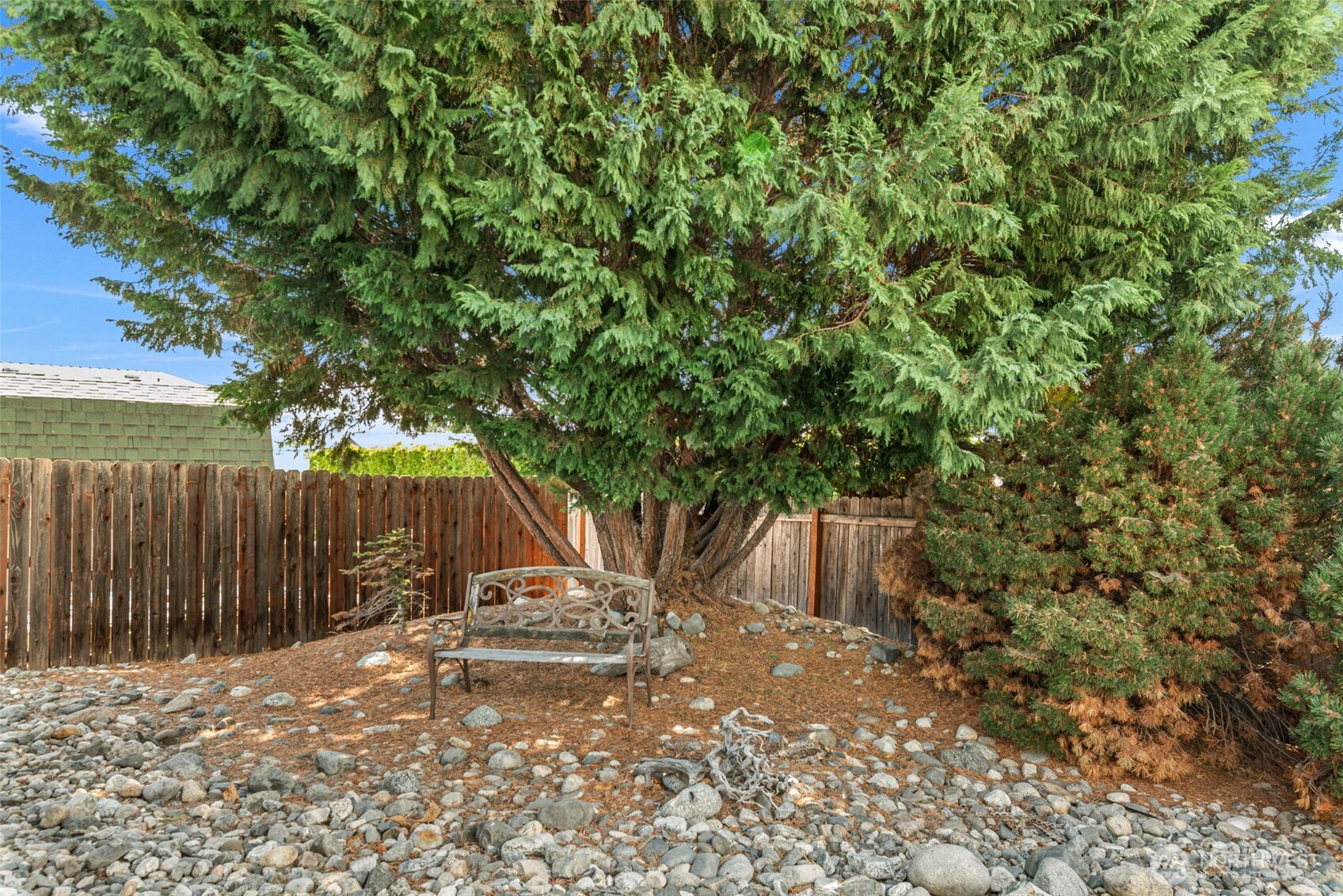 944 Sunrise Drive