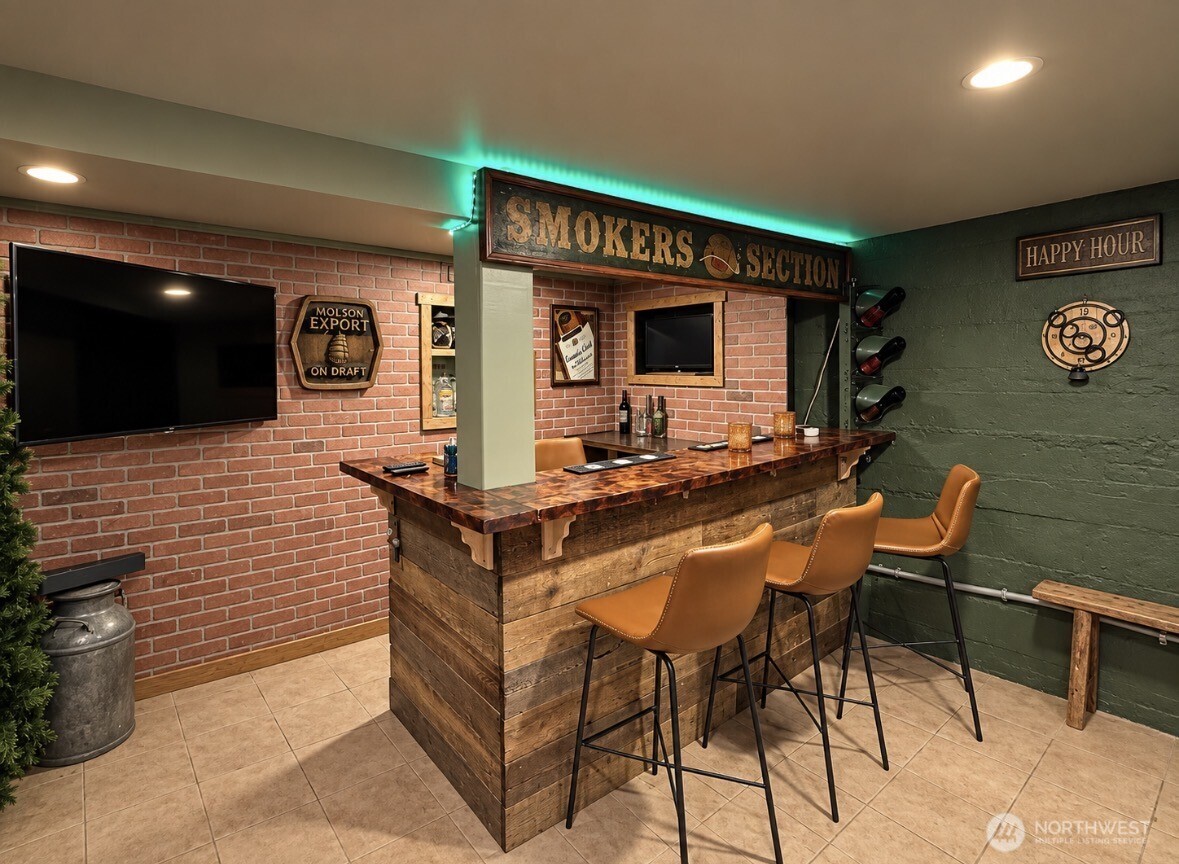 1118 Main Street