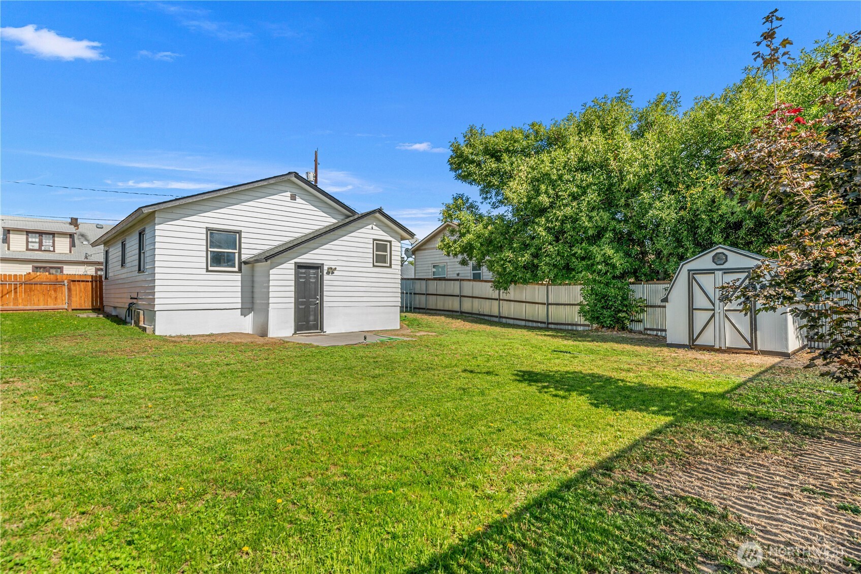 3 Island View Street
