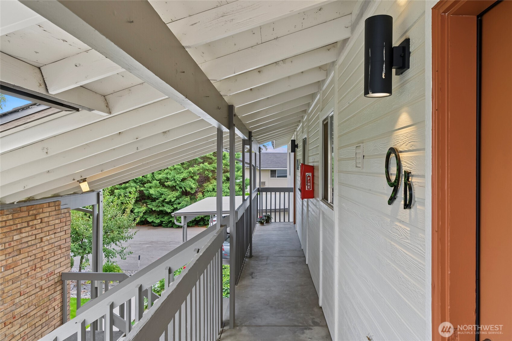 107 Schafer St Unit: 9B