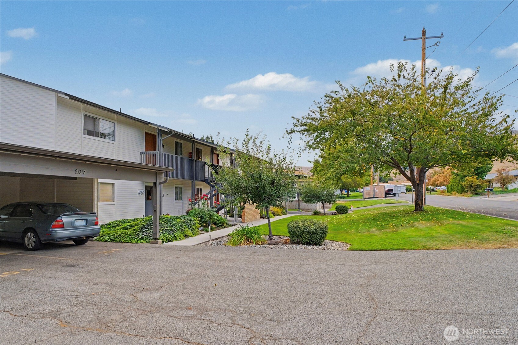 107 Schafer St Unit: 9B