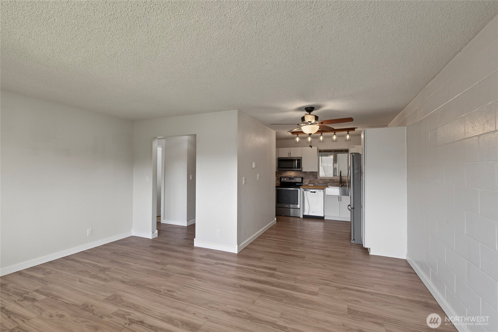 107 Schafer St Unit: 9B