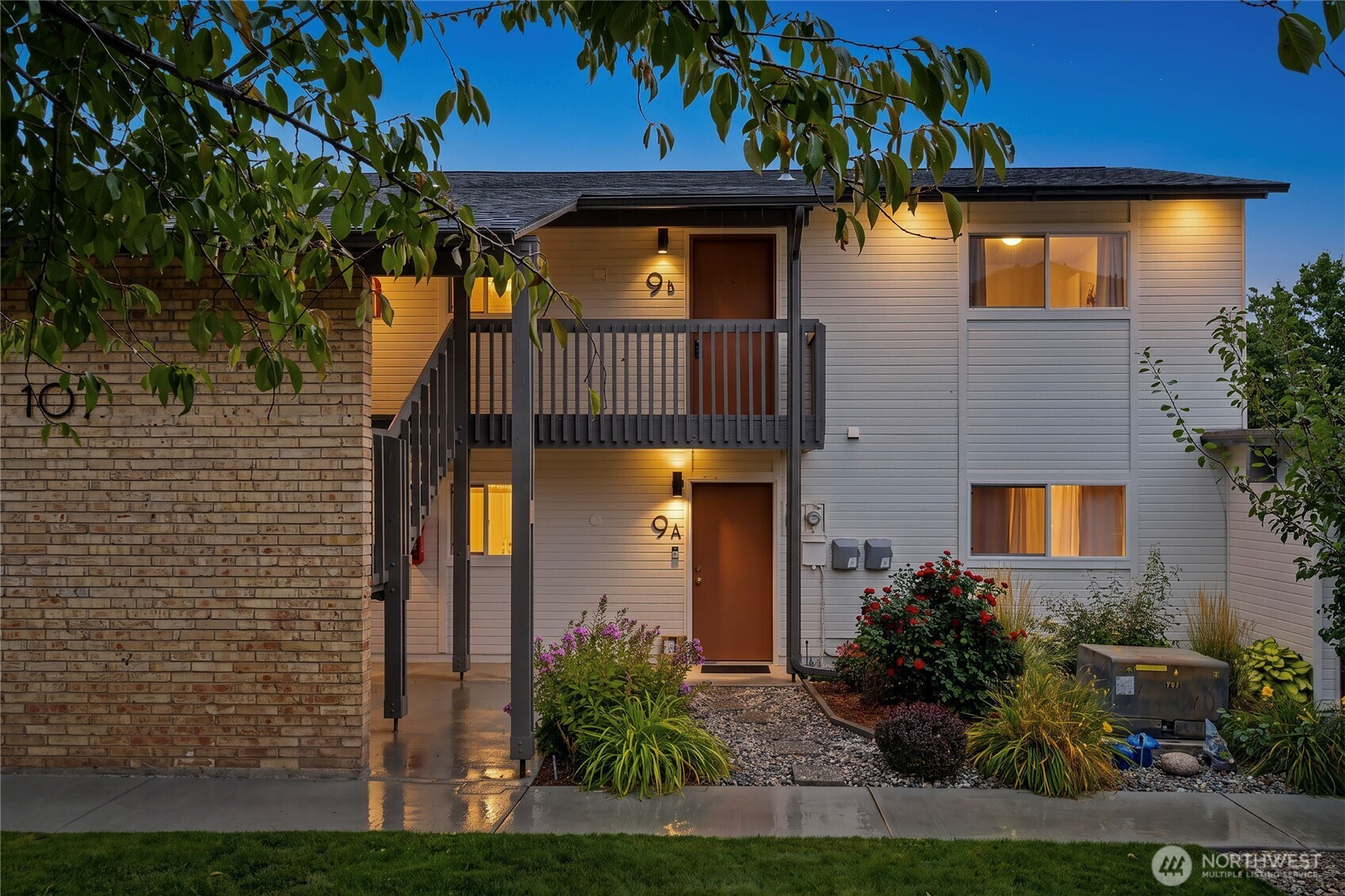 107 Schafer St Unit: 9B