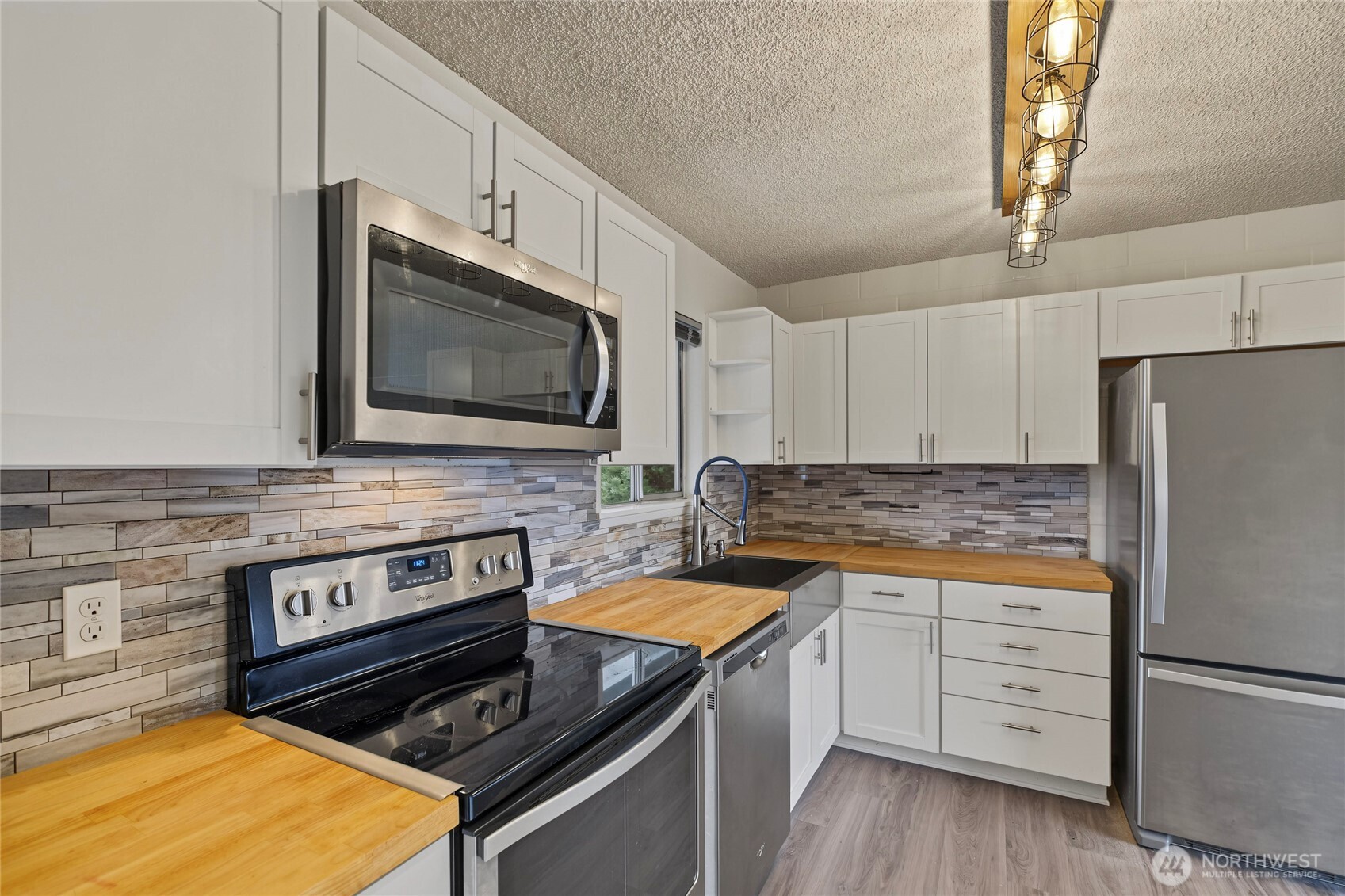 107 Schafer St Unit: 9B