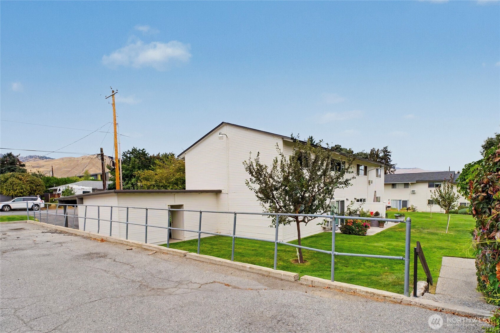107 Schafer St Unit: 9B