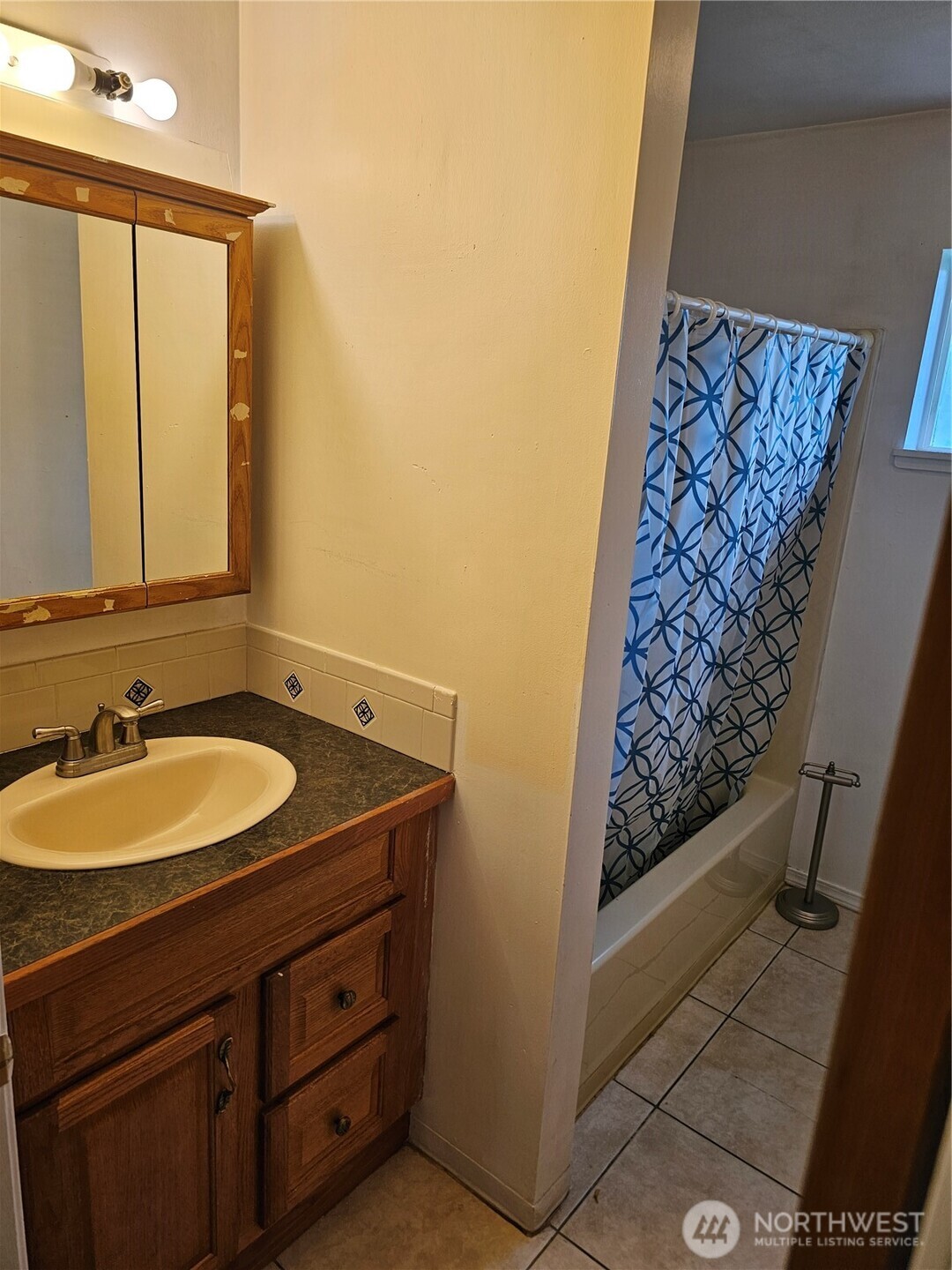 32258 B HWY 97 Unit: B