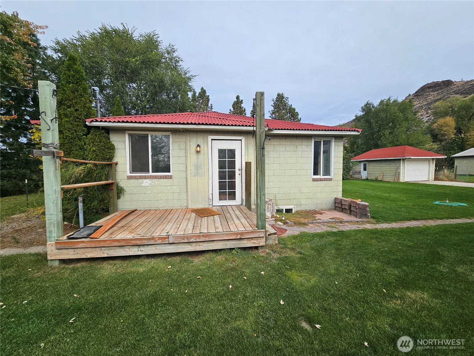 32258 B HWY 97 Unit: B