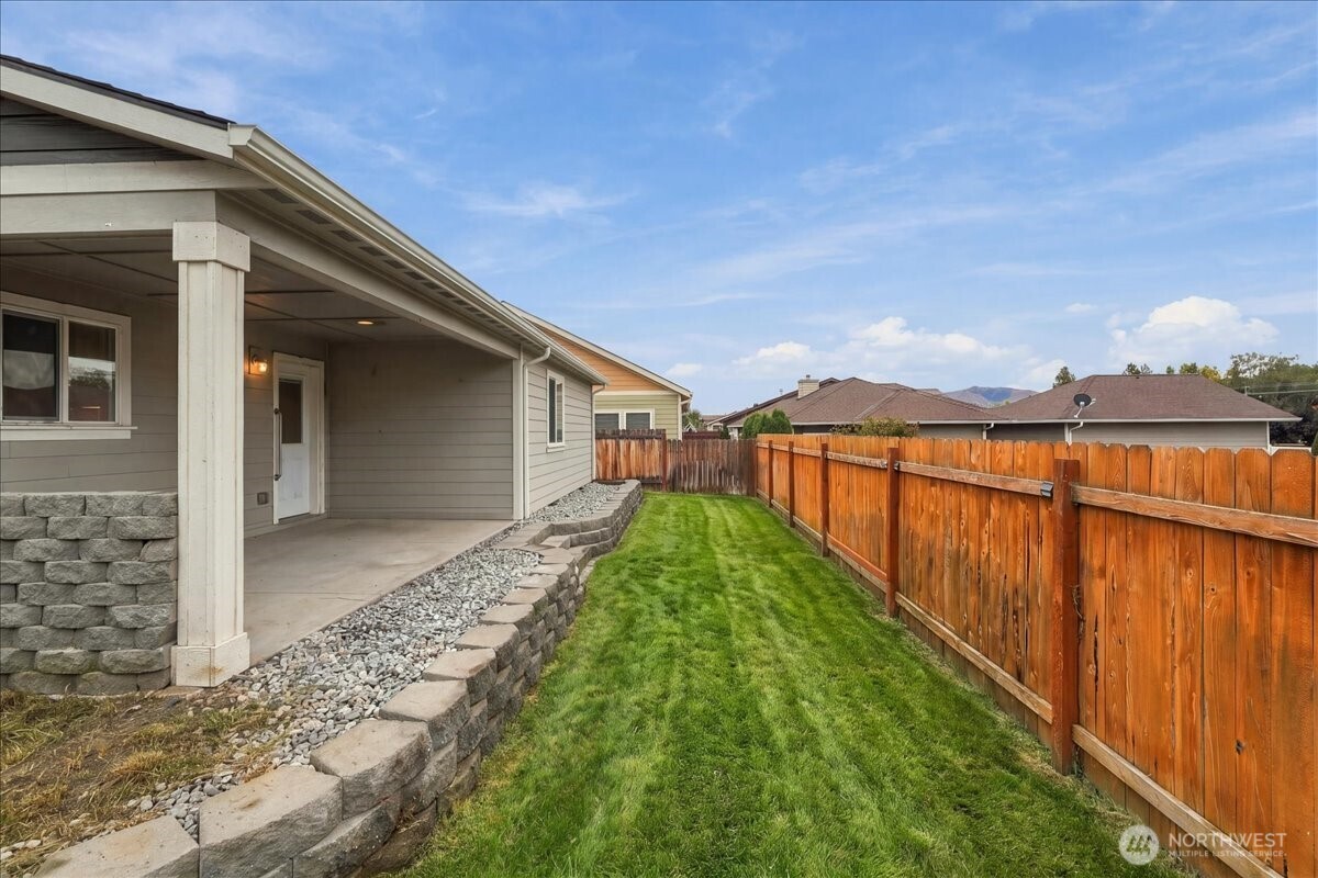 405 Ridgewood Drive