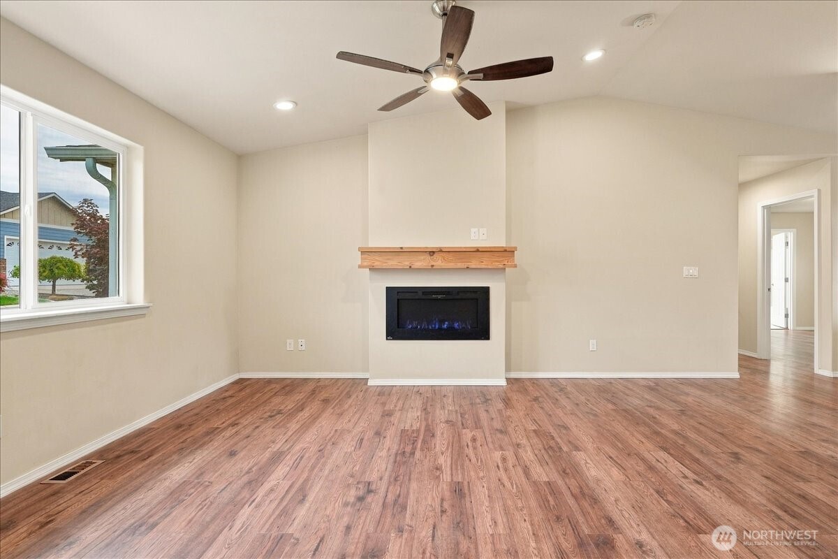 405 Ridgewood Drive