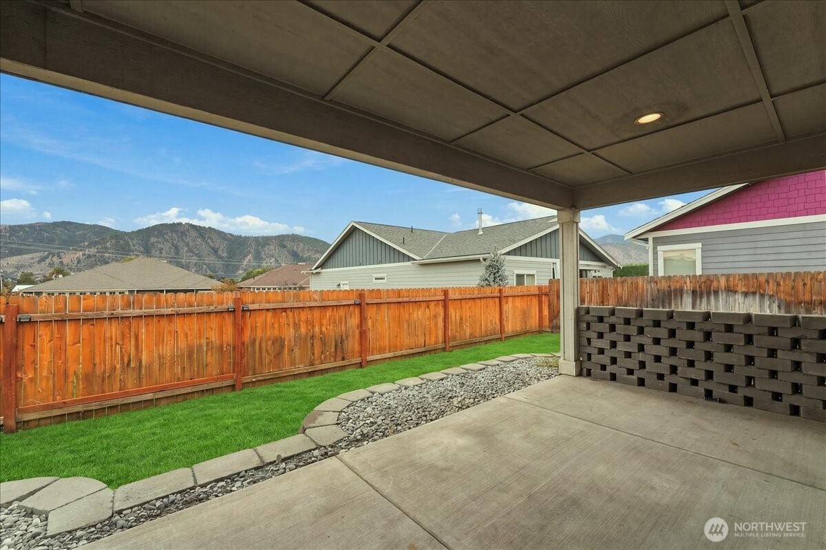 405 Ridgewood Drive