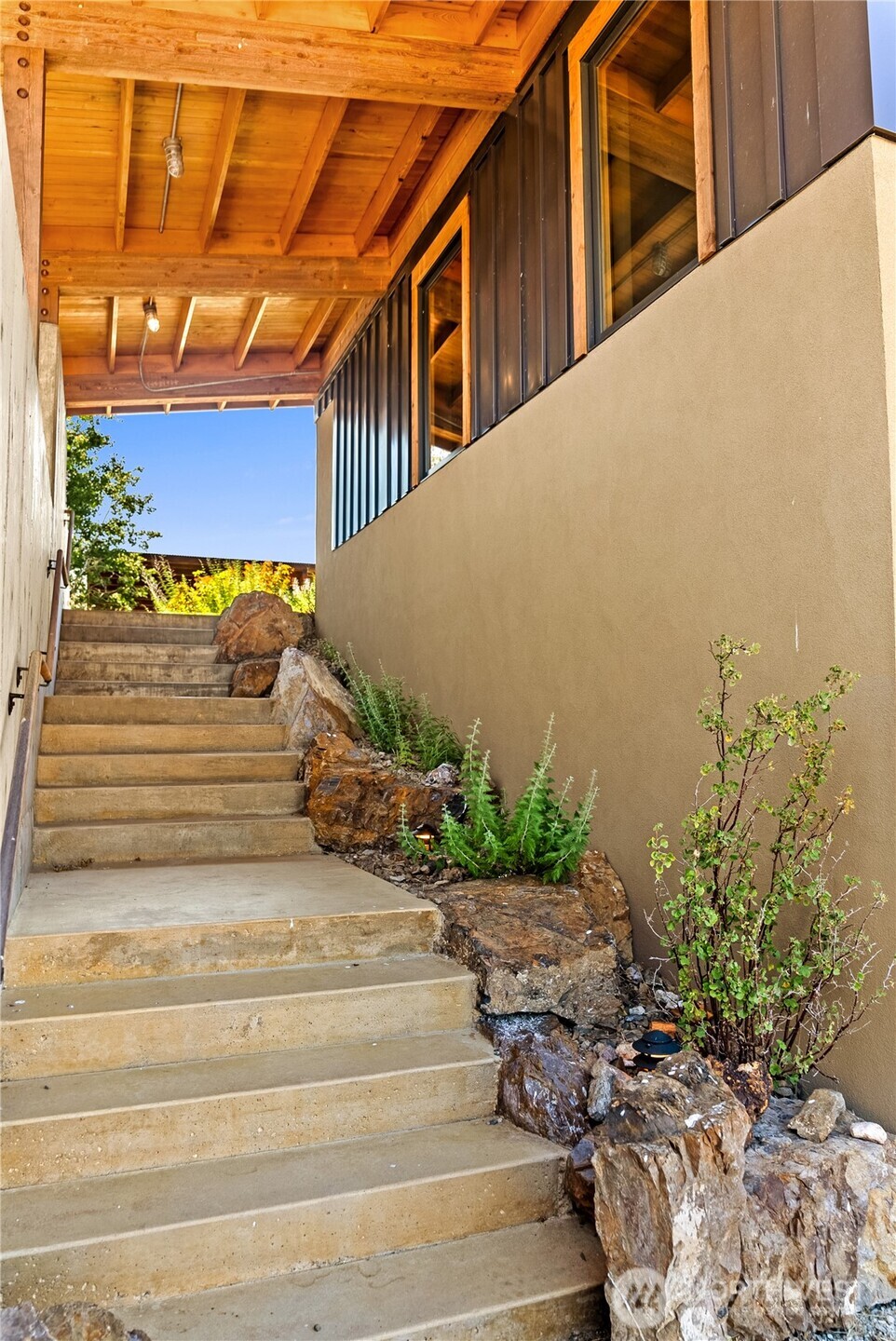 99 Hilltop Drive