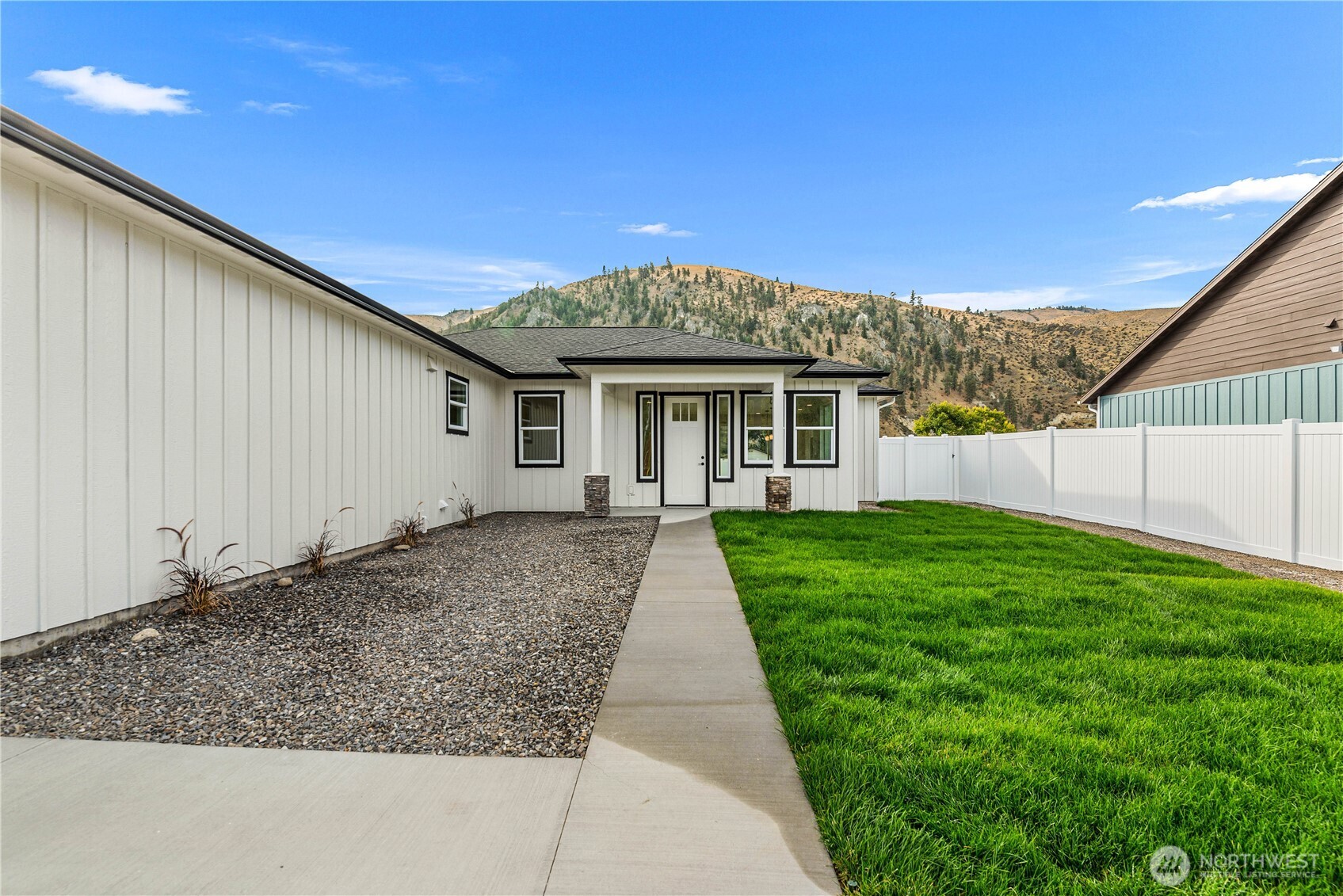 3890 Stayman Flats Road