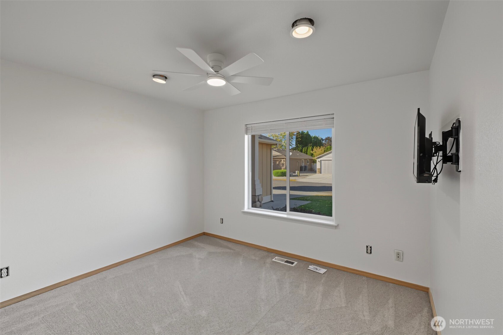 1386 Bopulder Loop