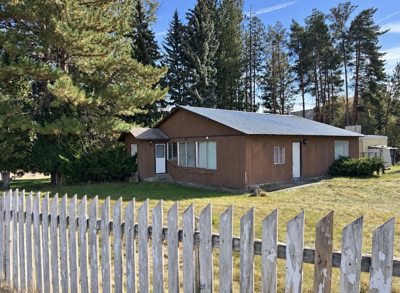 285 Omak River Road