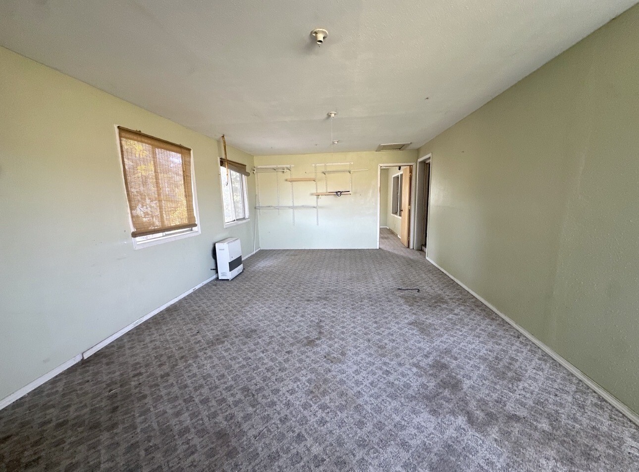 285 Omak River Road