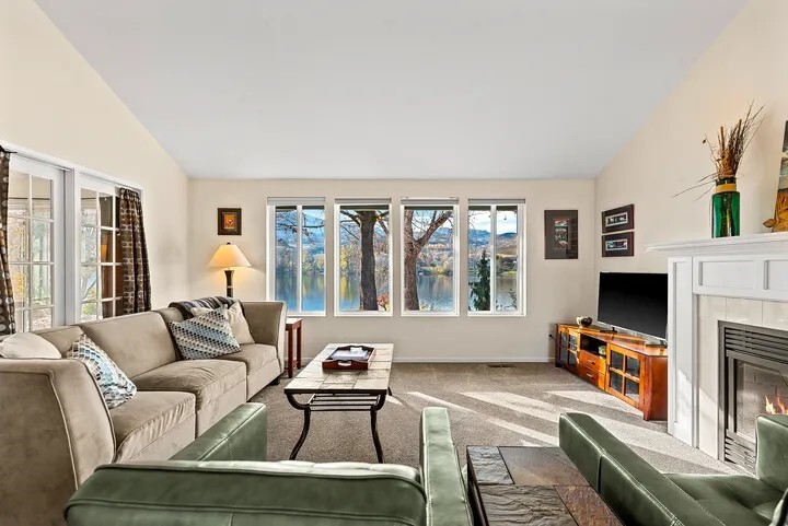 83 Lake Cortez Lane