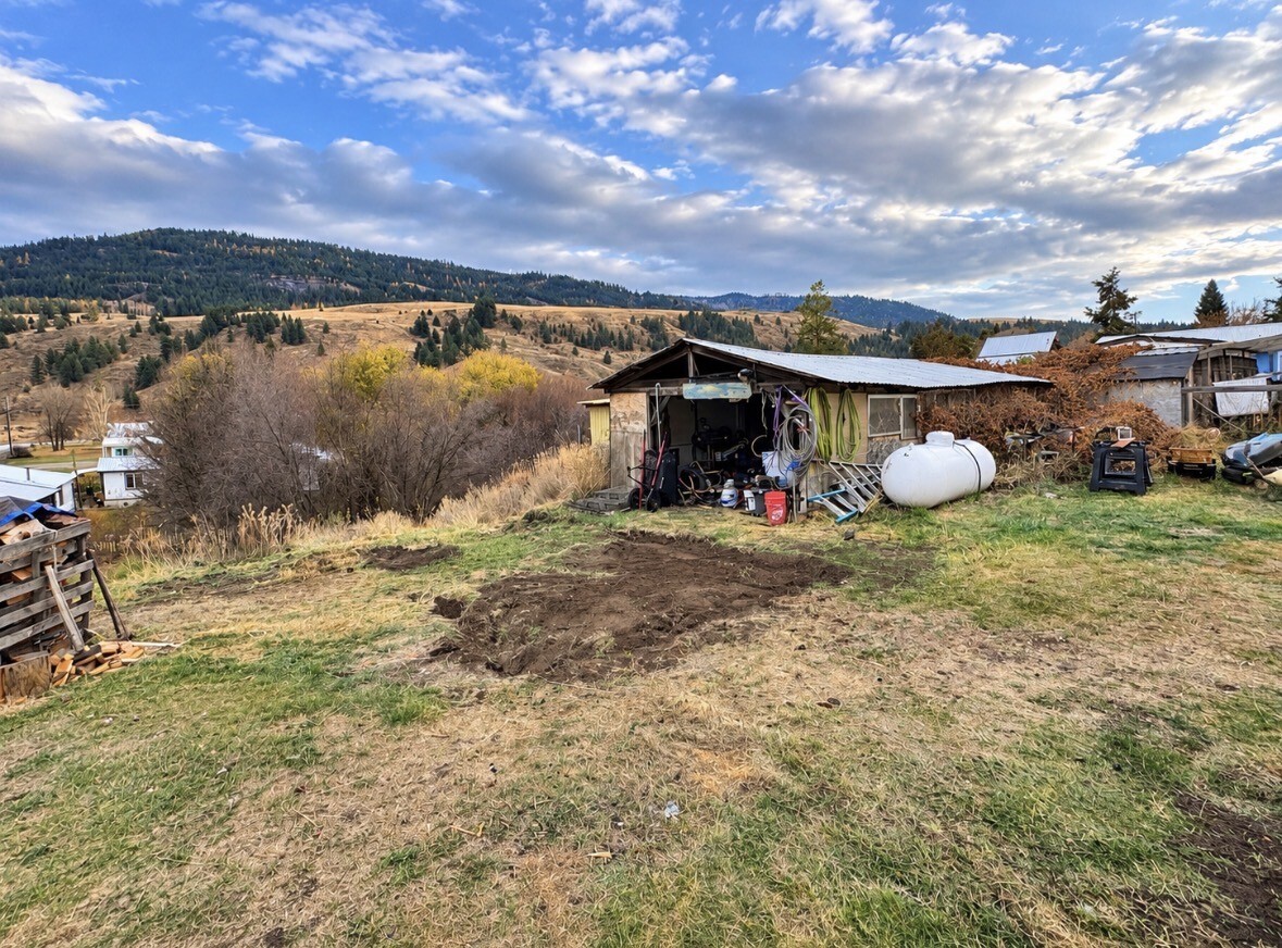 2058 Chesaw Road