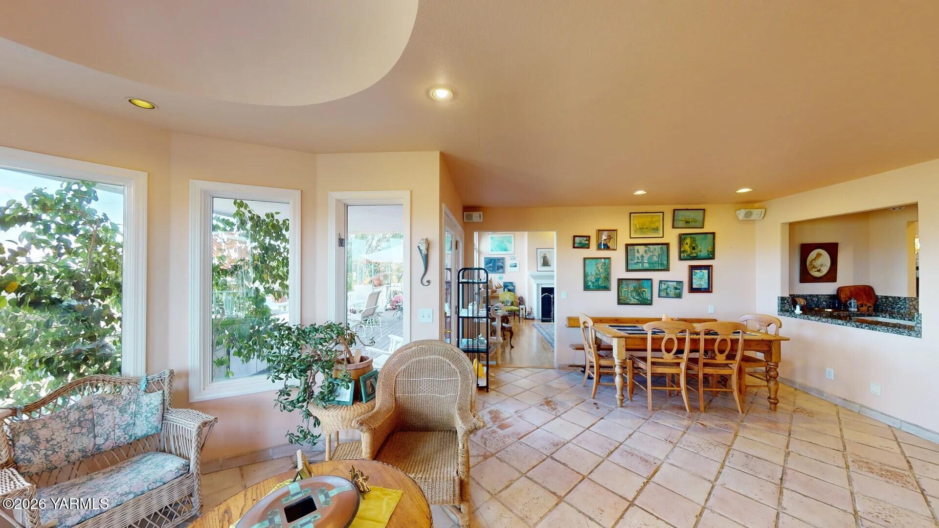 123 N Basalt Springs Way