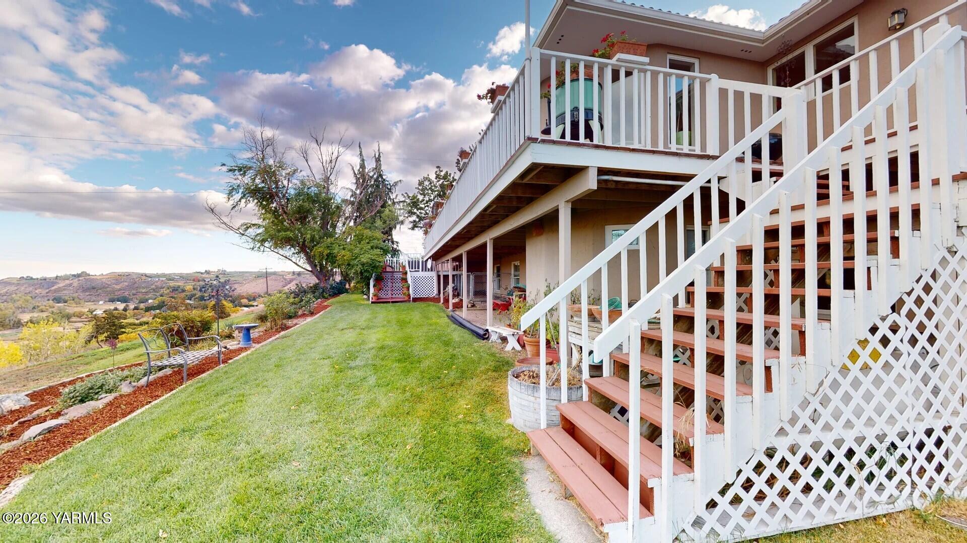 123 N Basalt Springs Way