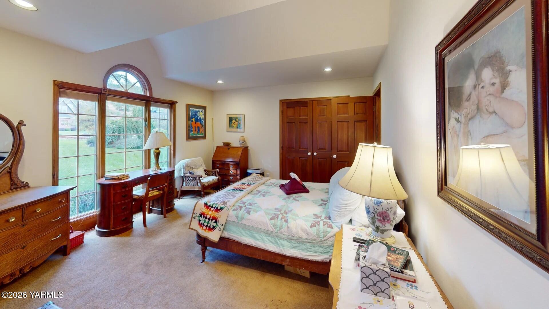 123 N Basalt Springs Way