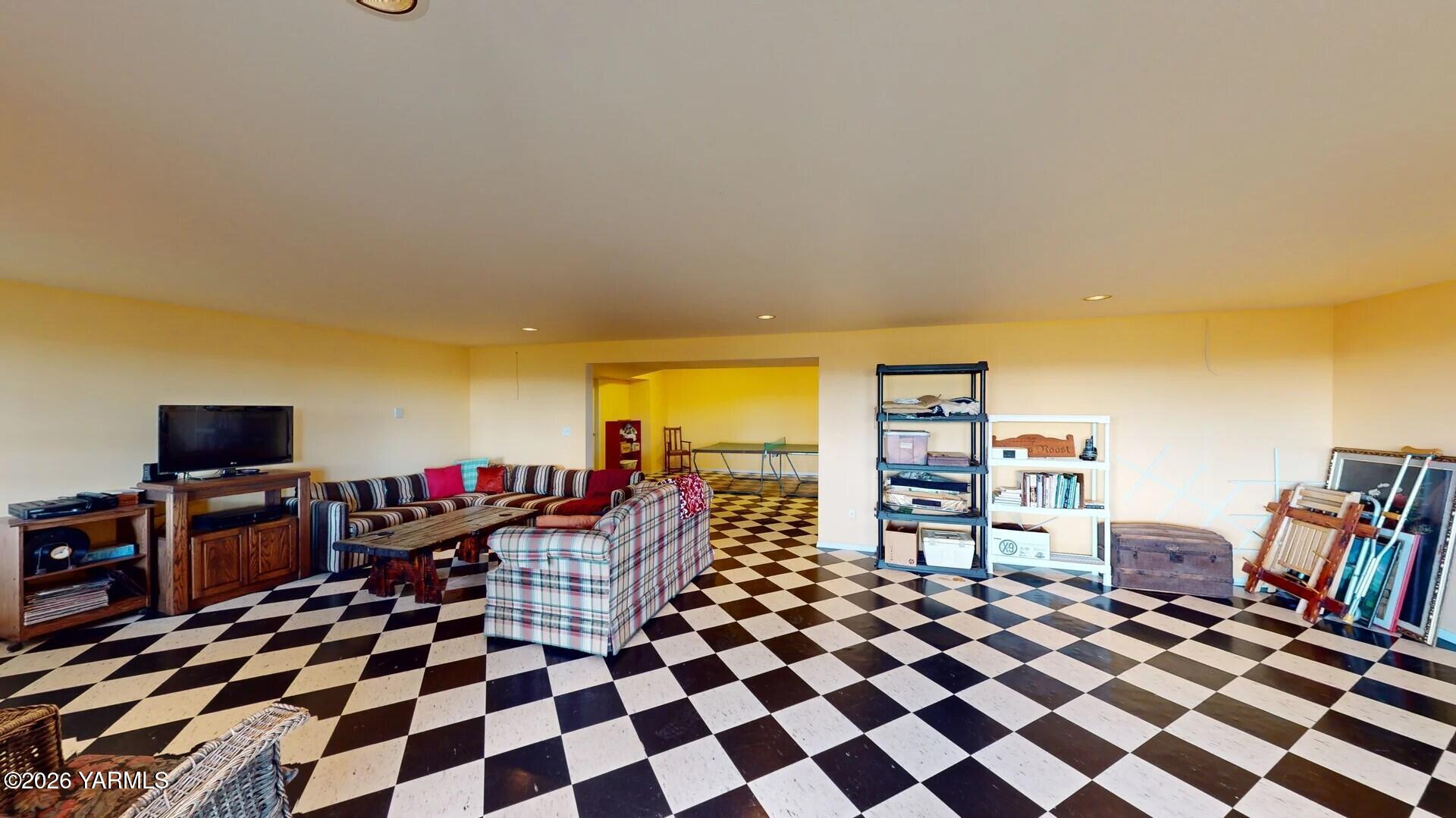 123 N Basalt Springs Way