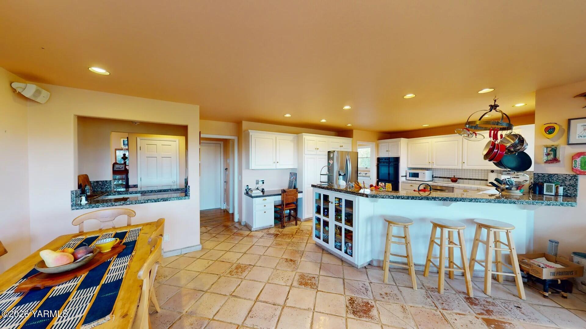 123 N Basalt Springs Way