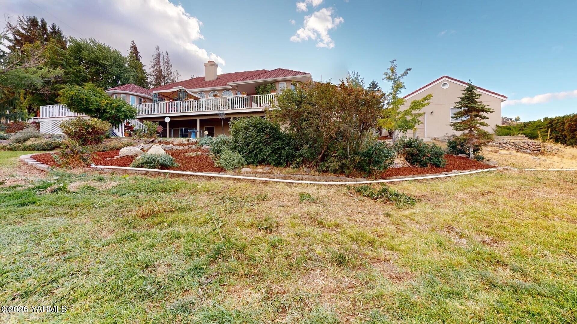 123 N Basalt Springs Way