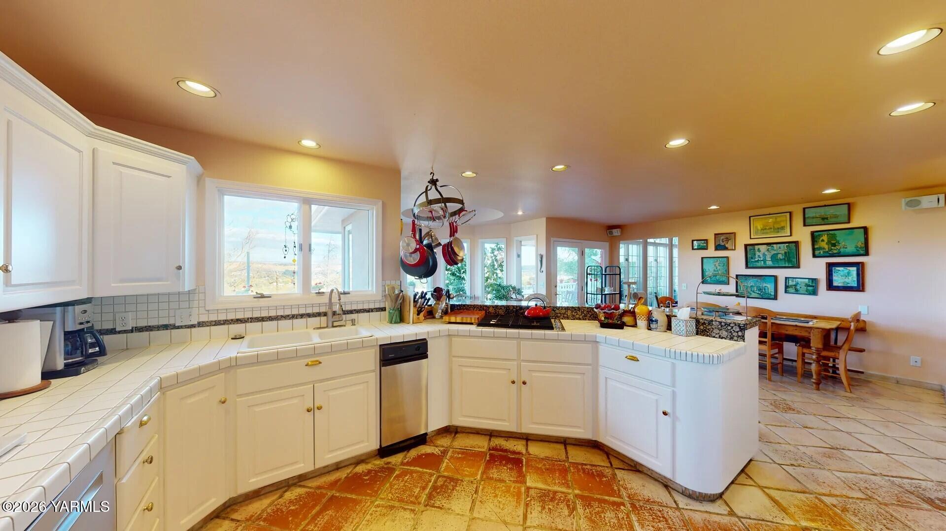 123 N Basalt Springs Way