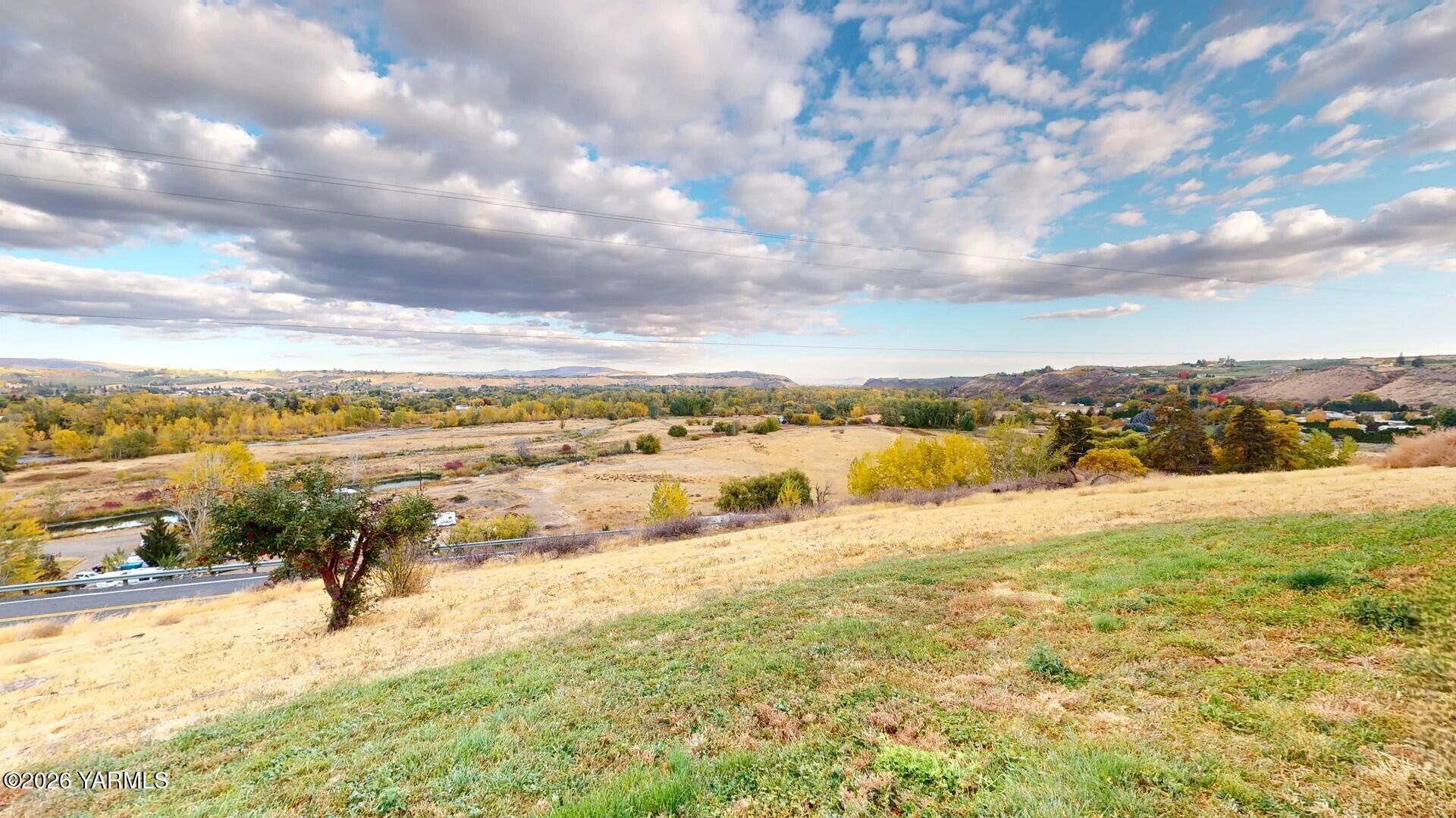 123 N Basalt Springs Way