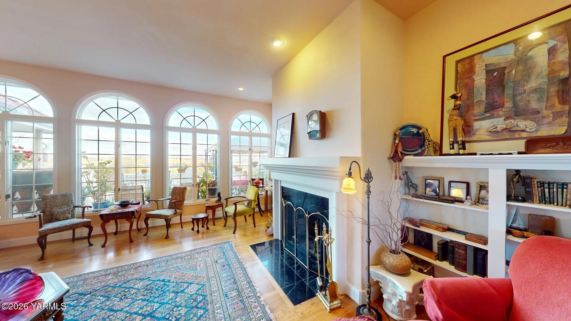 123 N Basalt Springs Way