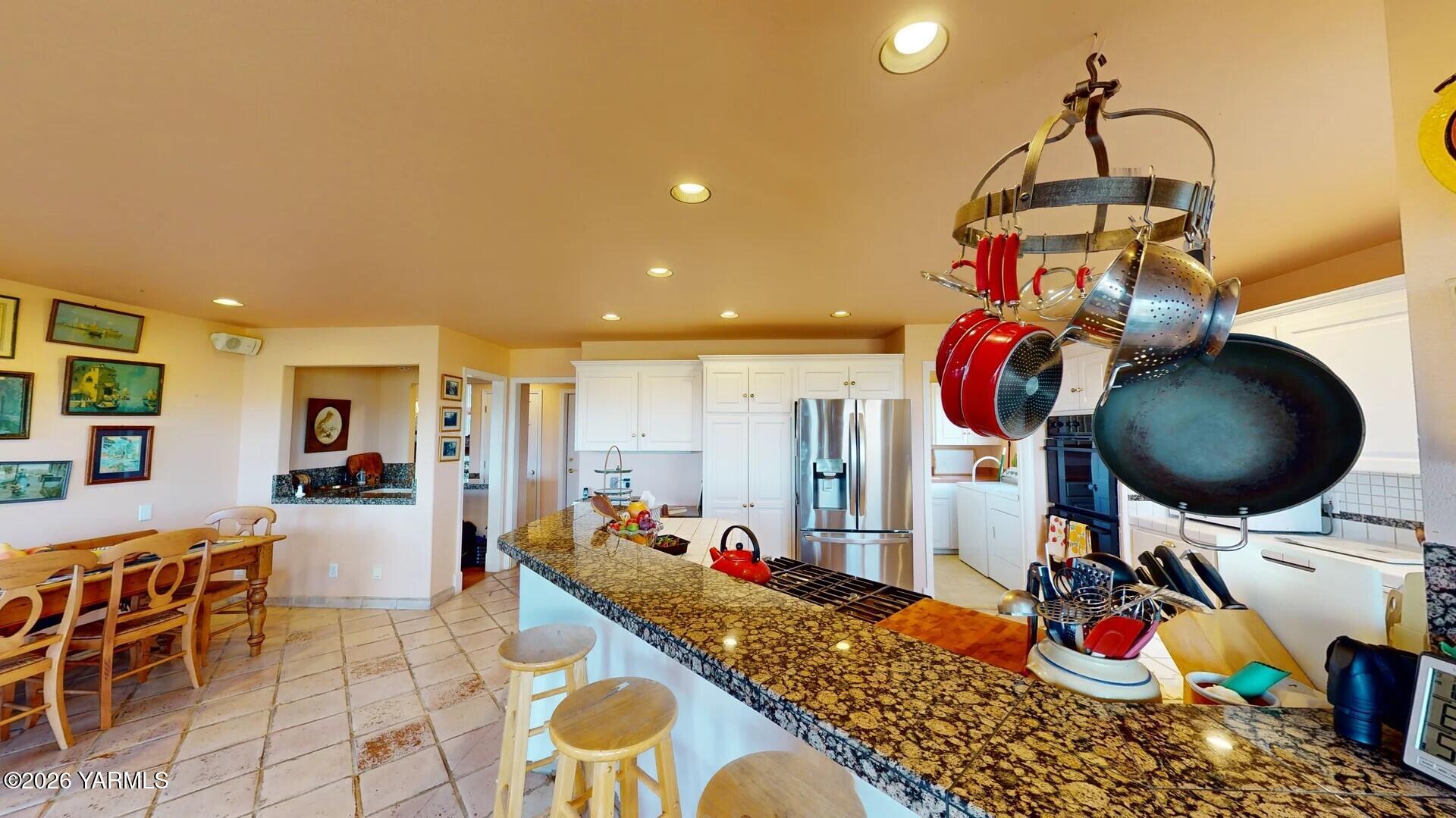 123 N Basalt Springs Way