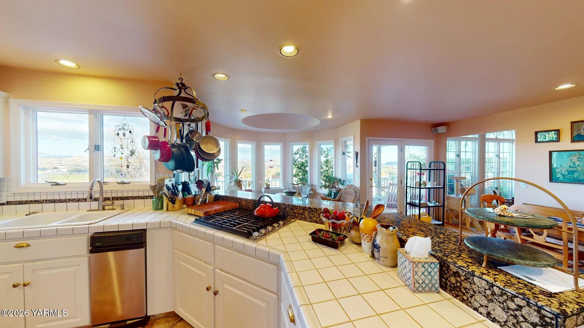 123 N Basalt Springs Way