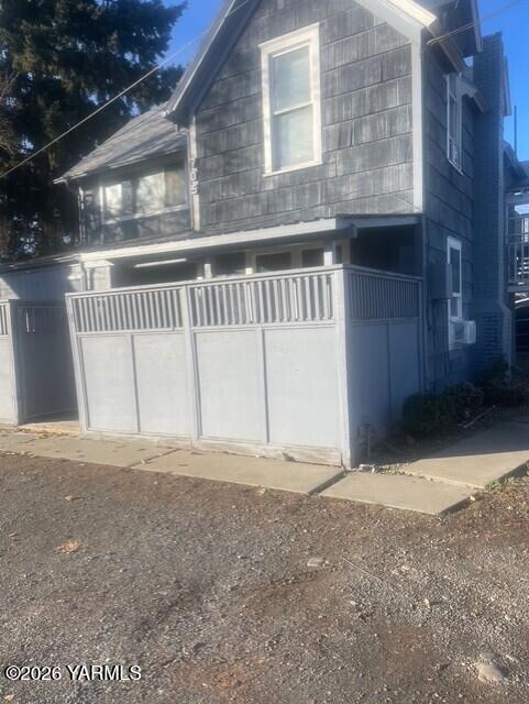 705 E Lincoln Ave
