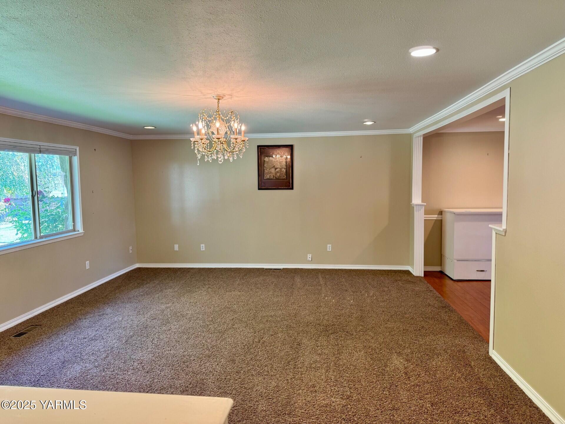 215 N 56th Ave Unit: 5