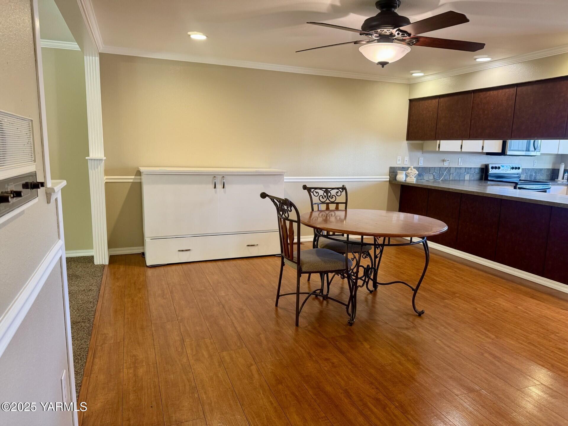 215 N 56th Ave Unit: 5