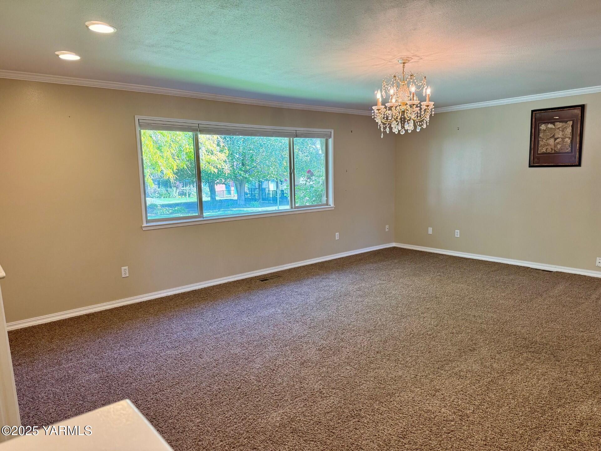 215 N 56th Ave Unit: 5