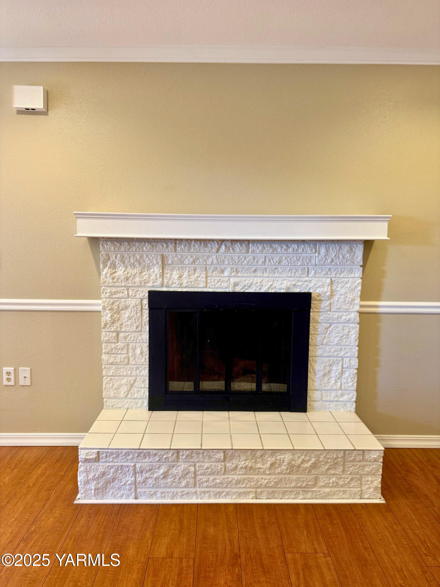 215 N 56th Ave Unit: 5