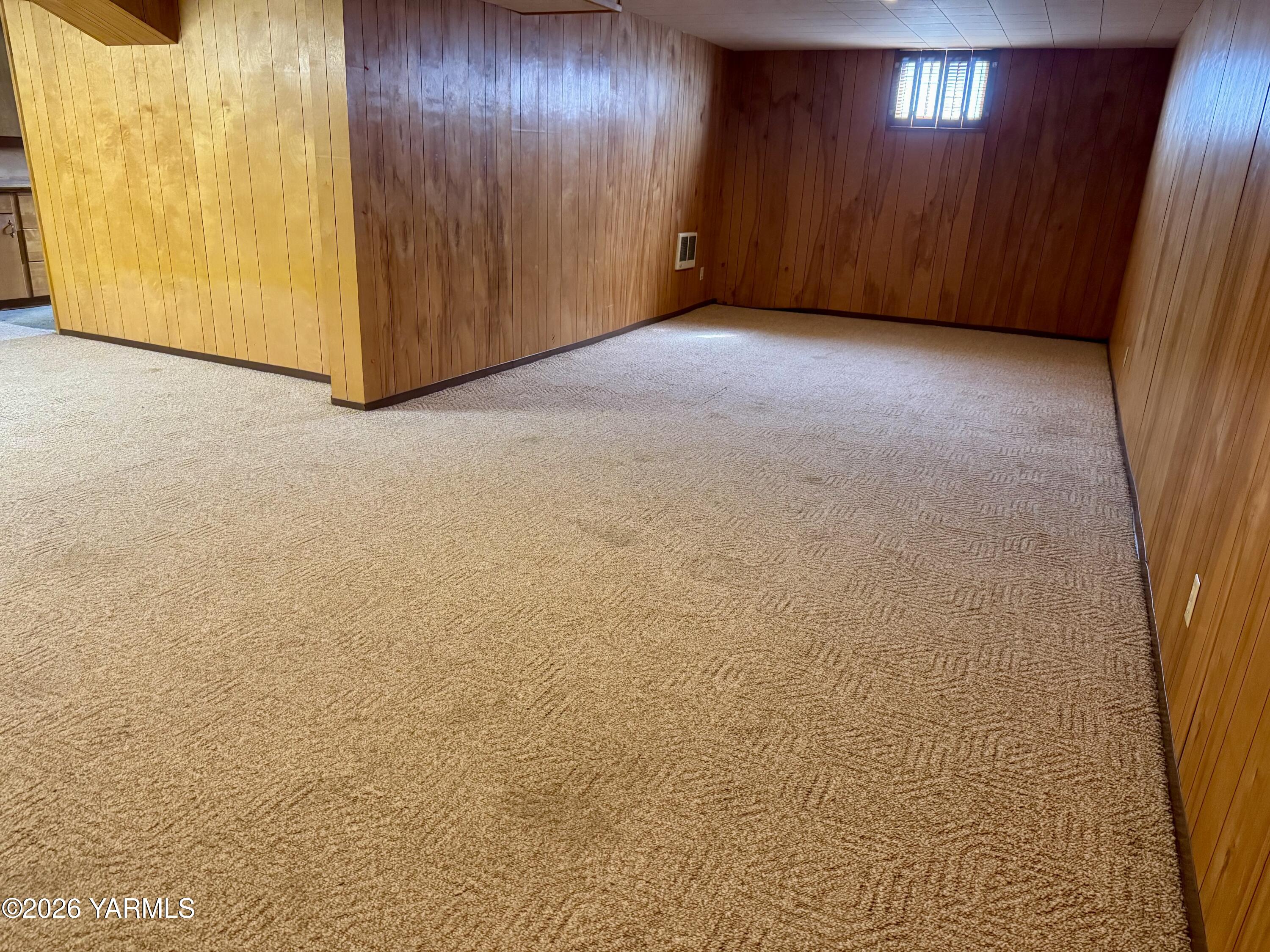 7801 Campbell Rd Unit: 1