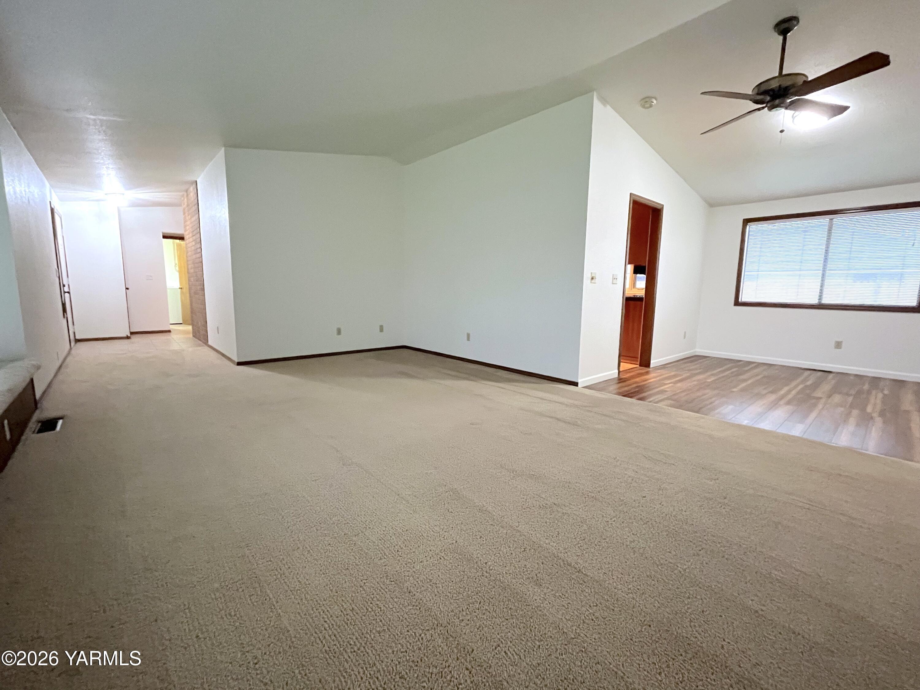 705 S 57th Ave